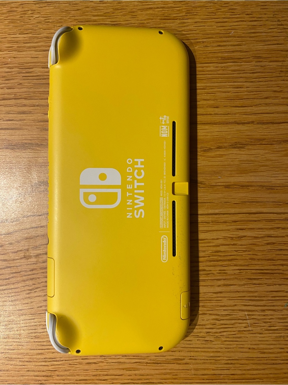 Nintendo Switch Lite - Picture 3 of 7